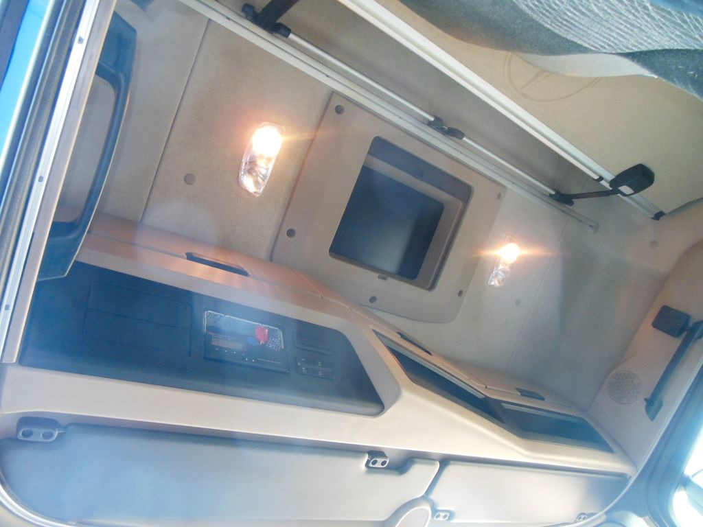 Vilkikas Mercedes-Benz 1845 ACTROS, STANDKLIMA: foto 10