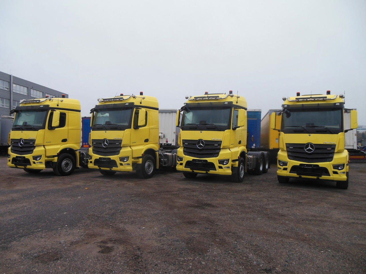 Mercedes-Benz 3353 ACTROS, 6X4, TRK, SET 120 TON, WIE NEUE!E!! - Vilkikas: foto 2 Mercedes-Benz 3353 ACTROS, 6X4, TRK, SET 120 TON, WIE NEUE!E!! - Vilkikas: foto 2