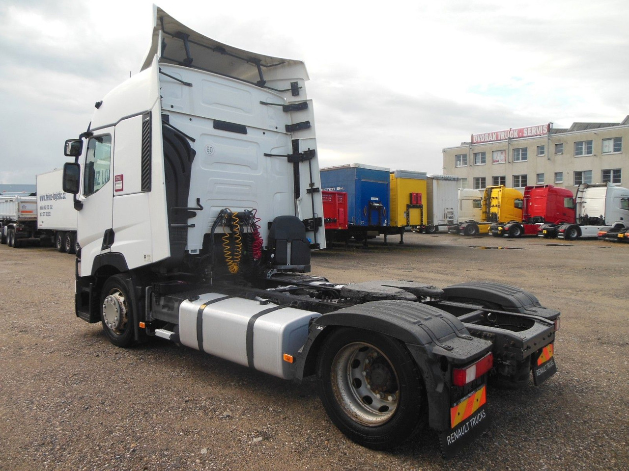 Renault T 480, LOWDECK, NEUE TACHO SMART 2 - Vilkikas: foto 4 Renault T 480, LOWDECK, NEUE TACHO SMART 2 - Vilkikas: foto 4