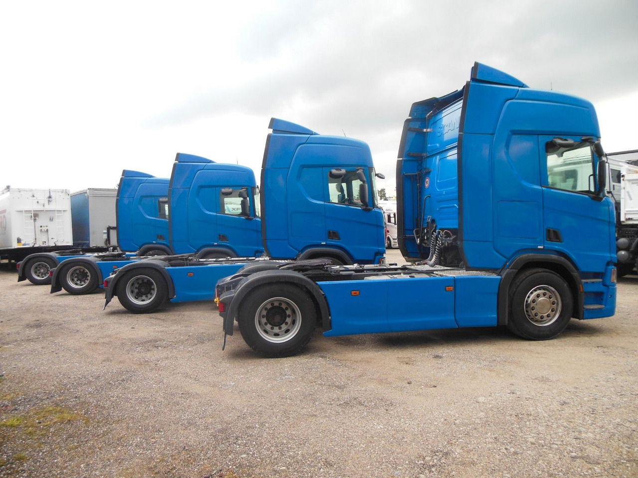 Scania R450, 4 STÜCKS, RETARDER, VOLL LUFT! - Vilkikas: foto 4 Scania R450, 4 STÜCKS, RETARDER, VOLL LUFT! - Vilkikas: foto 4