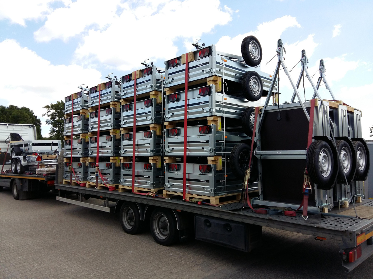 Brenderup 1205 S XLUB 750 Klappdeichselanhänger 204x116x55cm hohe Bordwände 750kg Januar Aktion - Automobilinė priekaba: foto 4 Brenderup 1205 S XLUB 750 Klappdeichselanhänger 204x116x55cm hohe Bordwände 750kg Januar Aktion - Automobilinė priekaba: foto 4