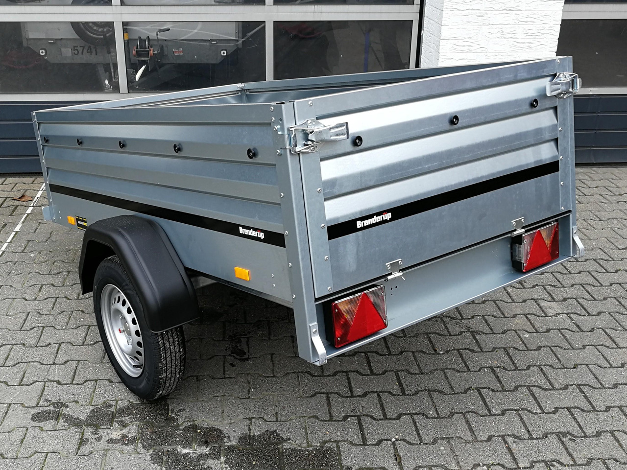 Brenderup 1205 S XLUB 750 Klappdeichselanhänger 204x116x55cm hohe Bordwände 750kg Januar Aktion - Automobilinė priekaba: foto 3 Brenderup 1205 S XLUB 750 Klappdeichselanhänger 204x116x55cm hohe Bordwände 750kg Januar Aktion - Automobilinė priekaba: foto 3
