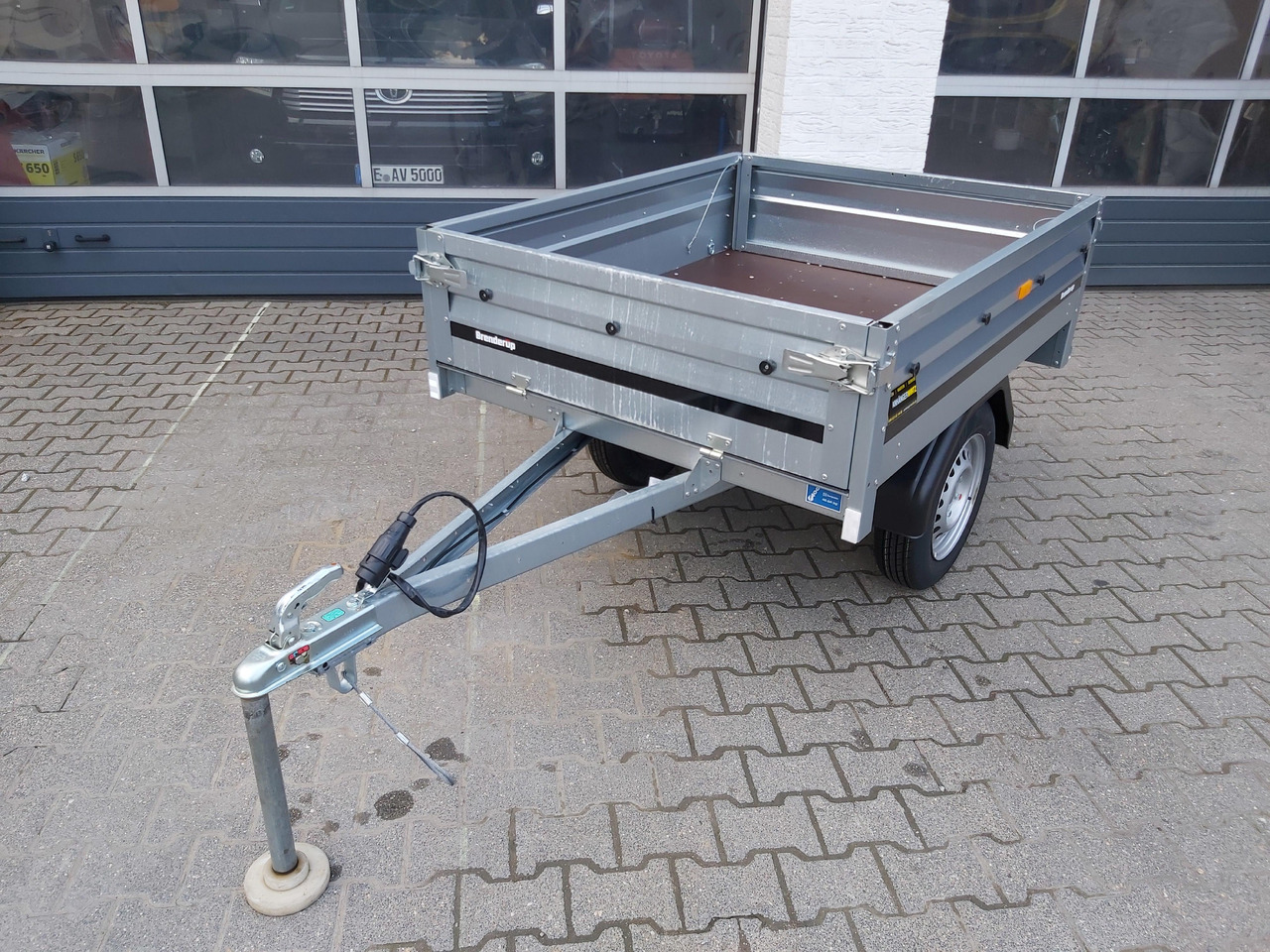 Brenderup 3150 SUB 750 144x116x33cm (XXS) 750kg Online Aktion - Automobilinė priekaba: foto 3 Brenderup 3150 SUB 750 144x116x33cm (XXS) 750kg Online Aktion - Automobilinė priekaba: foto 3