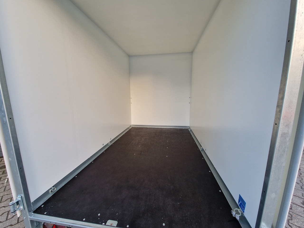 Brenderup Cargo Dynamic CD260 BD 260x150x185cm Hecktüren Wabenwände (S) 1300kg - Furgonas priekaba: foto 5 Brenderup Cargo Dynamic CD260 BD 260x150x185cm Hecktüren Wabenwände (S) 1300kg - Furgonas priekaba: foto 5