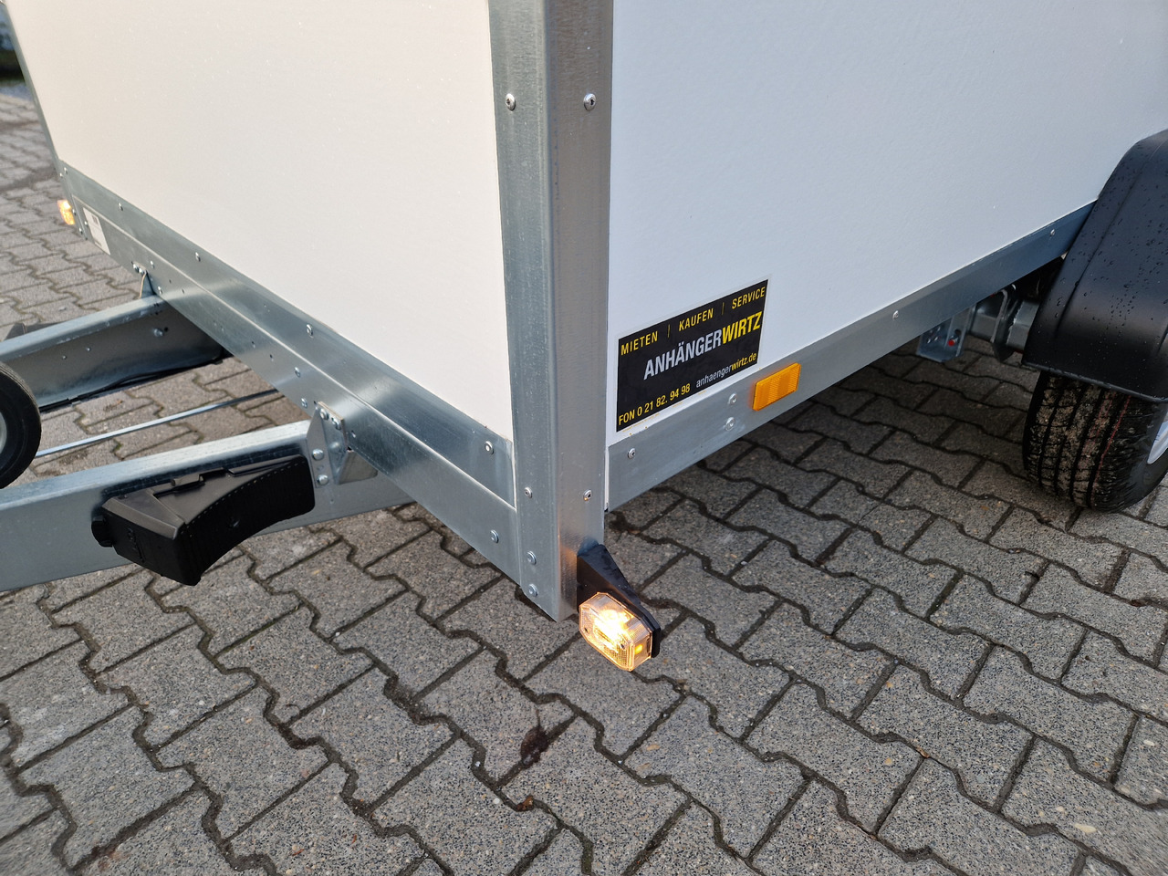 Brenderup Cargo Dynamic CD260 BD 260x150x185cm Hecktüren Wabenwände (S) 1300kg - Furgonas priekaba: foto 2 Brenderup Cargo Dynamic CD260 BD 260x150x185cm Hecktüren Wabenwände (S) 1300kg - Furgonas priekaba: foto 2