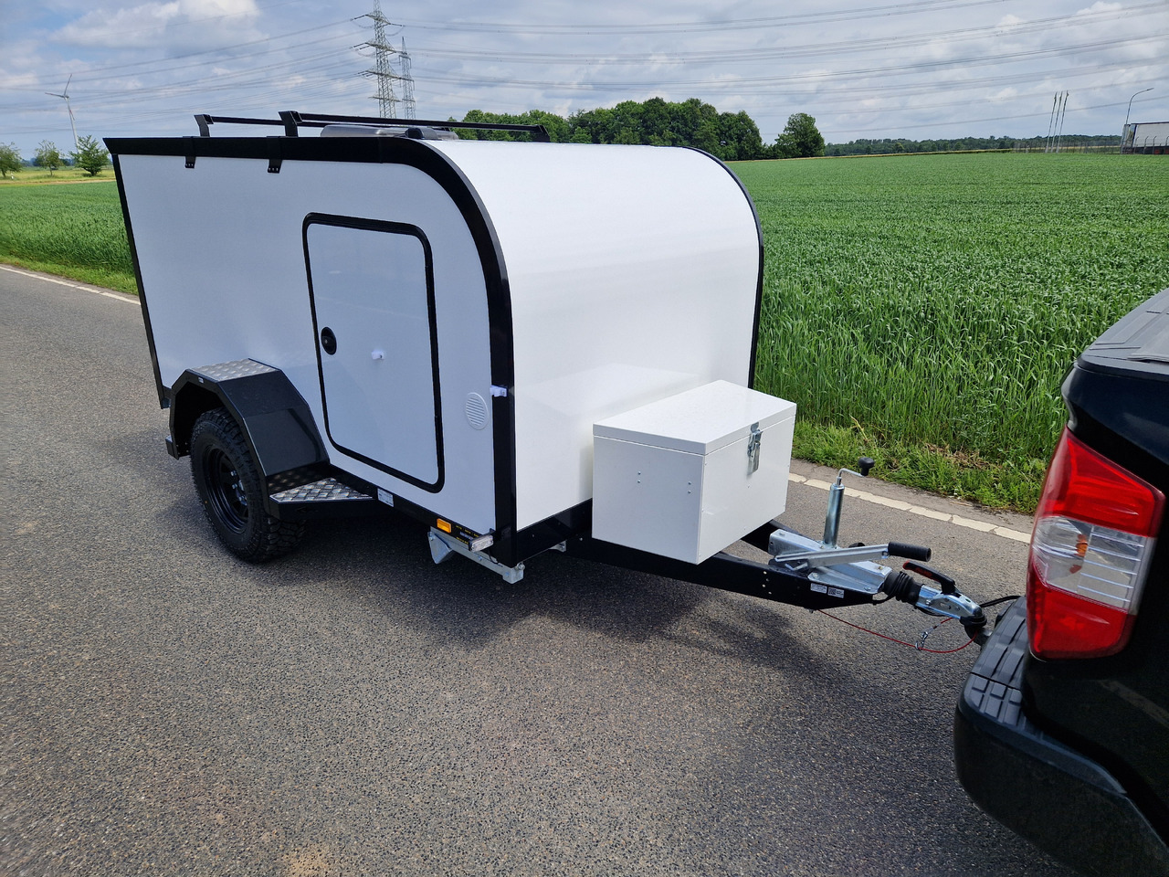 Cargo Base Camp offroad M 290x148x128cm Solar Akku 12 Volt Reeling 1350kg 100km/H - Prikabinamas namelis: foto 5 Cargo Base Camp offroad M 290x148x128cm Solar Akku 12 Volt Reeling 1350kg 100km/H - Prikabinamas namelis: foto 5