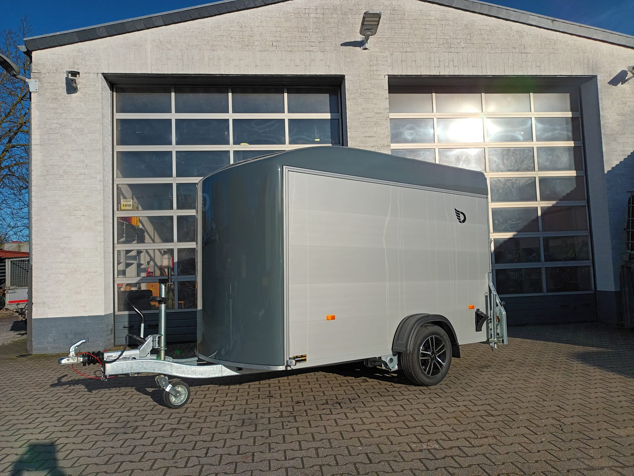 Cargo Roadster 300 300x150x184cm Alu Poly irongrey Alufelgen Seitentür Pullman 100km/H 1300kg - Automobilinė priekaba: foto 2 Cargo Roadster 300 300x150x184cm Alu Poly irongrey Alufelgen Seitentür Pullman 100km/H 1300kg - Automobilinė priekaba: foto 2