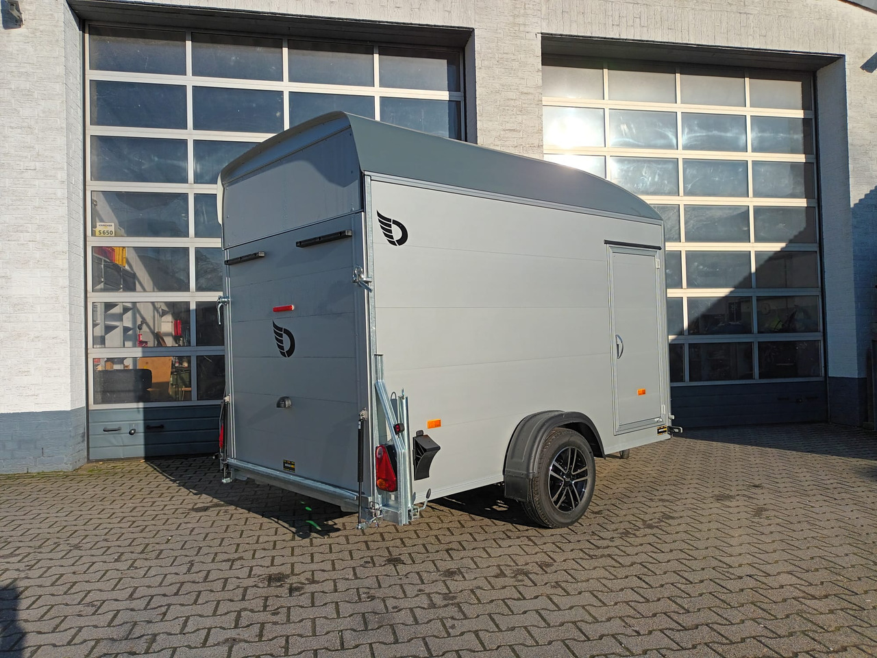 Cargo Roadster 300 300x150x184cm Alu Poly irongrey Alufelgen Seitentür Pullman 100km/H 1300kg - Automobilinė priekaba: foto 3 Cargo Roadster 300 300x150x184cm Alu Poly irongrey Alufelgen Seitentür Pullman 100km/H 1300kg - Automobilinė priekaba: foto 3