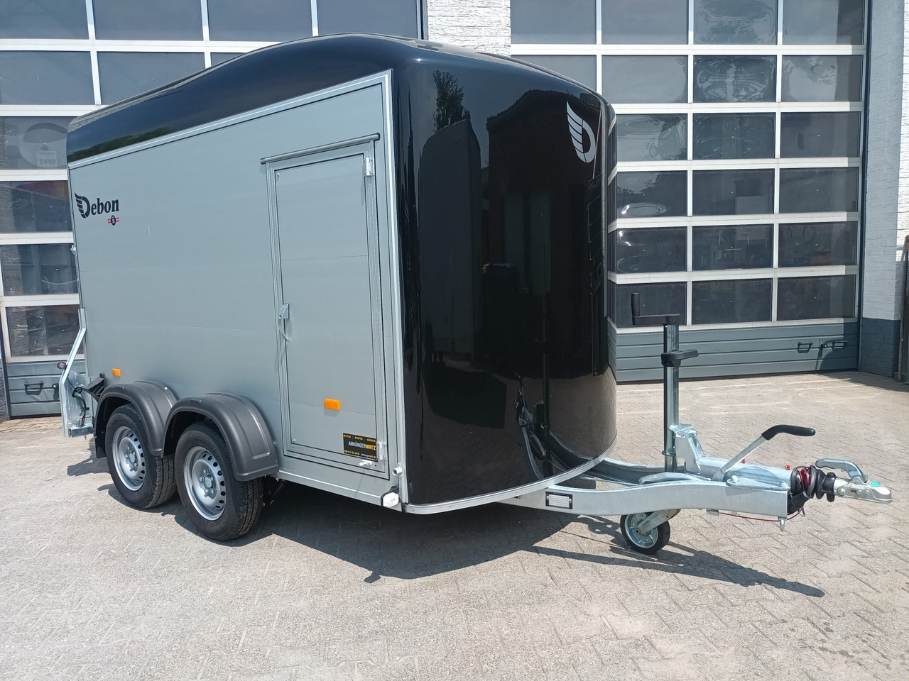 Cargo Roadster 500+ 312x167x199cm Alu Poly black Seitentür Pullman 100km/H 2600kg - Automobilinė priekaba: foto 2 Cargo Roadster 500+ 312x167x199cm Alu Poly black Seitentür Pullman 100km/H 2600kg - Automobilinė priekaba: foto 2