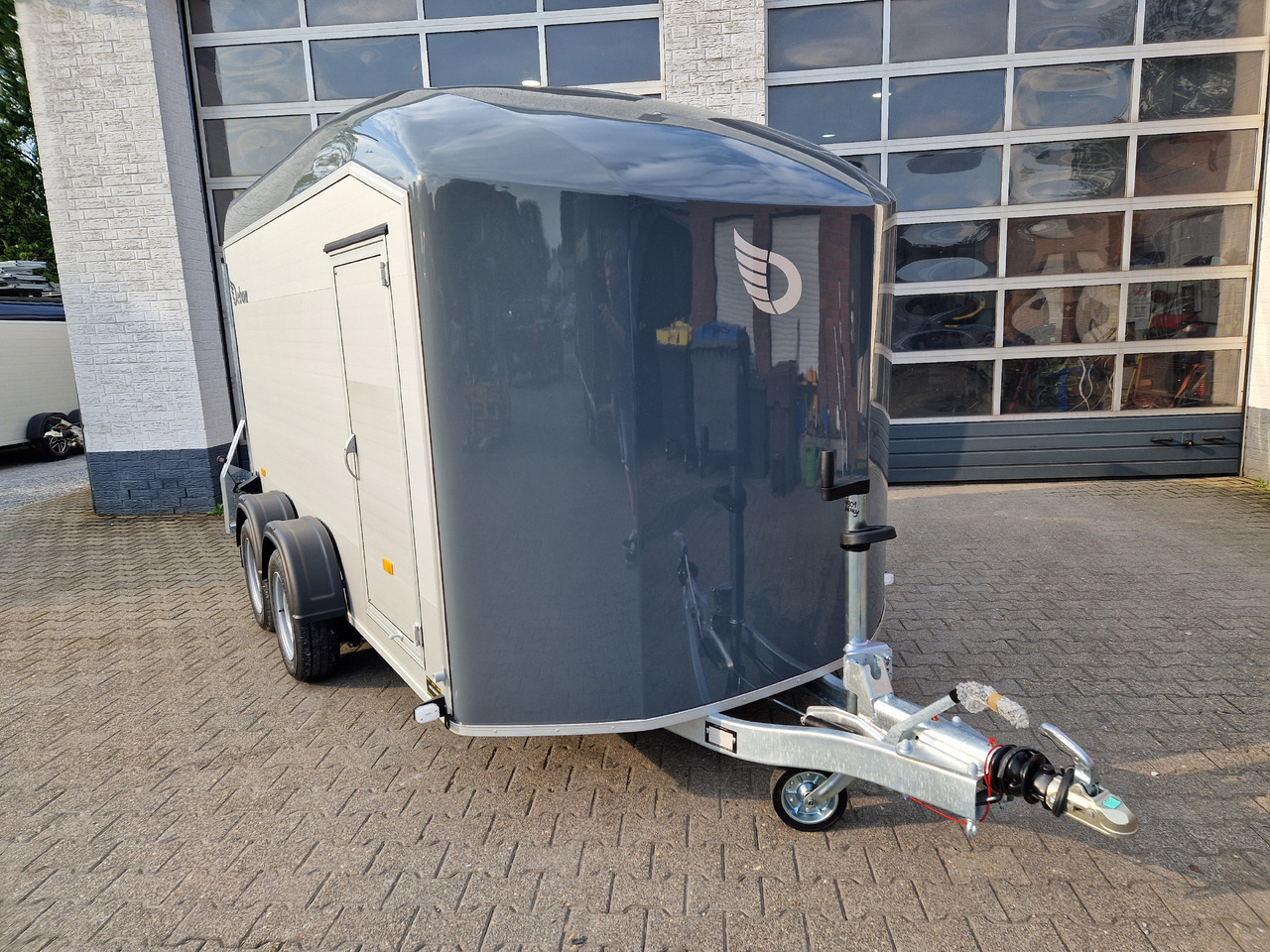Cargo Roadster 700 375x180x200cm Alu Poly irongrey Seitentür 100km/H 2600kg - Furgonas priekaba: foto 3 Cargo Roadster 700 375x180x200cm Alu Poly irongrey Seitentür 100km/H 2600kg - Furgonas priekaba: foto 3