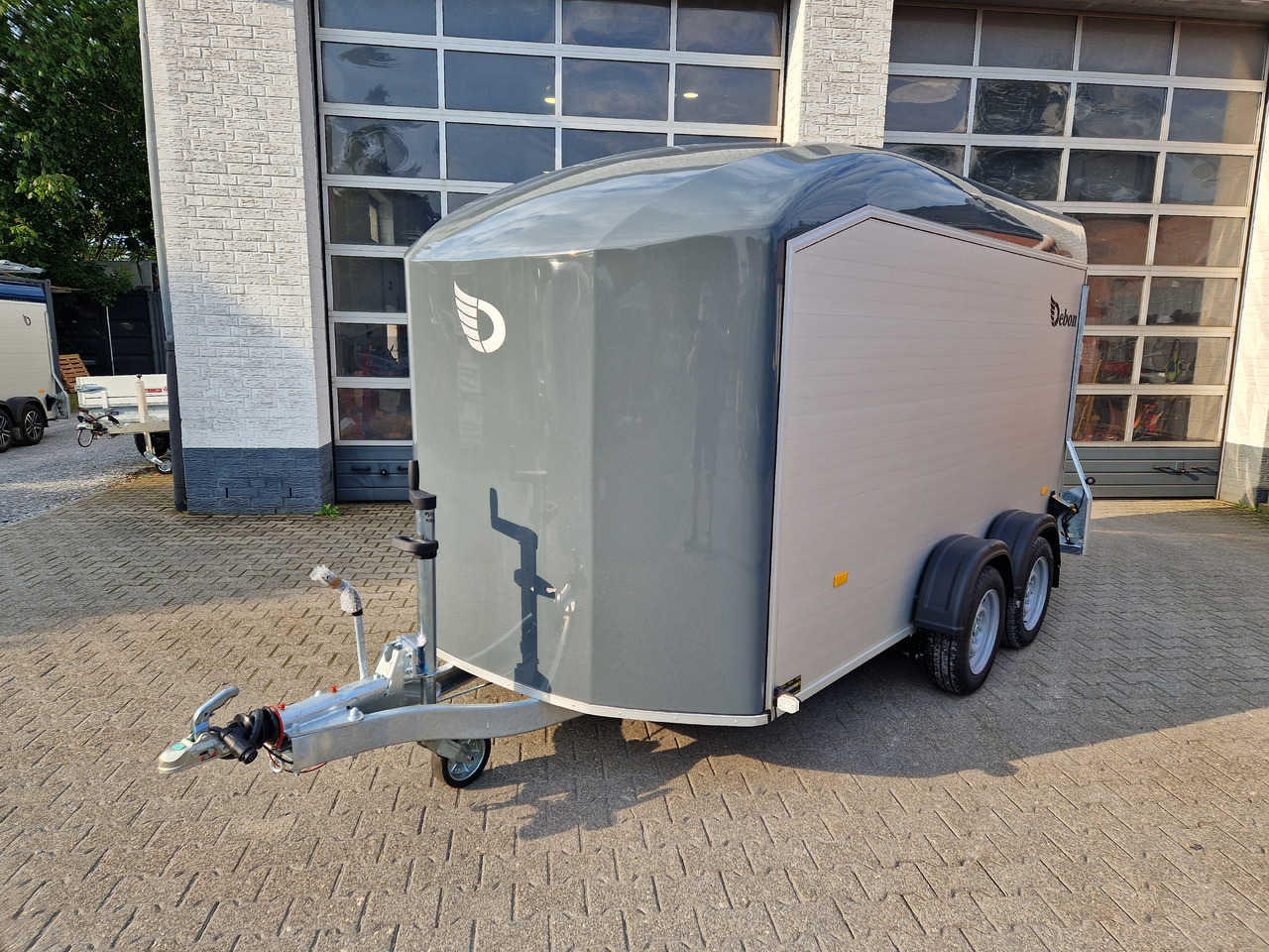 Cargo Roadster 700 375x180x200cm Alu Poly irongrey Seitentür 100km/H 2600kg - Furgonas priekaba: foto 2 Cargo Roadster 700 375x180x200cm Alu Poly irongrey Seitentür 100km/H 2600kg - Furgonas priekaba: foto 2