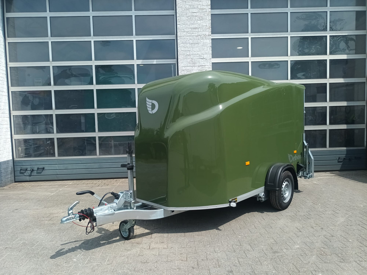 Debon Cargo 1300 300x152x168cm natur green Seitentür Pullman 1300kg 100km/H Juli Aktion 2025 - Automobilinė priekaba: foto 4 Debon Cargo 1300 300x152x168cm natur green Seitentür Pullman 1300kg 100km/H Juli Aktion 2025 - Automobilinė priekaba: foto 4
