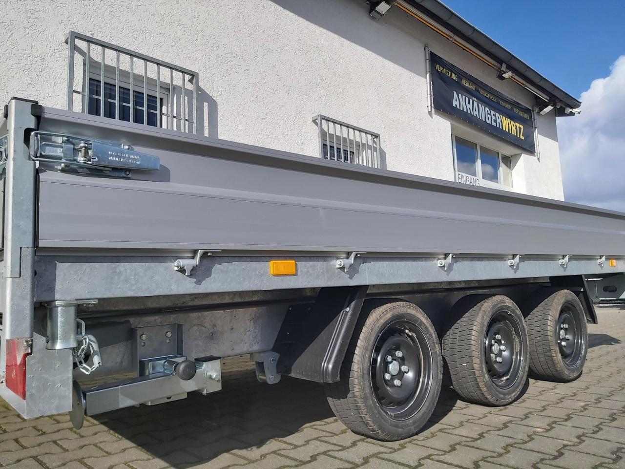 Hapert COBALT HM-3 405x200x30cm Ferro Elektro + NHP Rampen Heckstützen Tridem 3500kg Abverkauf - Savivartis priekaba: foto 4 Hapert COBALT HM-3 405x200x30cm Ferro Elektro + NHP Rampen Heckstützen Tridem 3500kg Abverkauf - Savivartis priekaba: foto 4