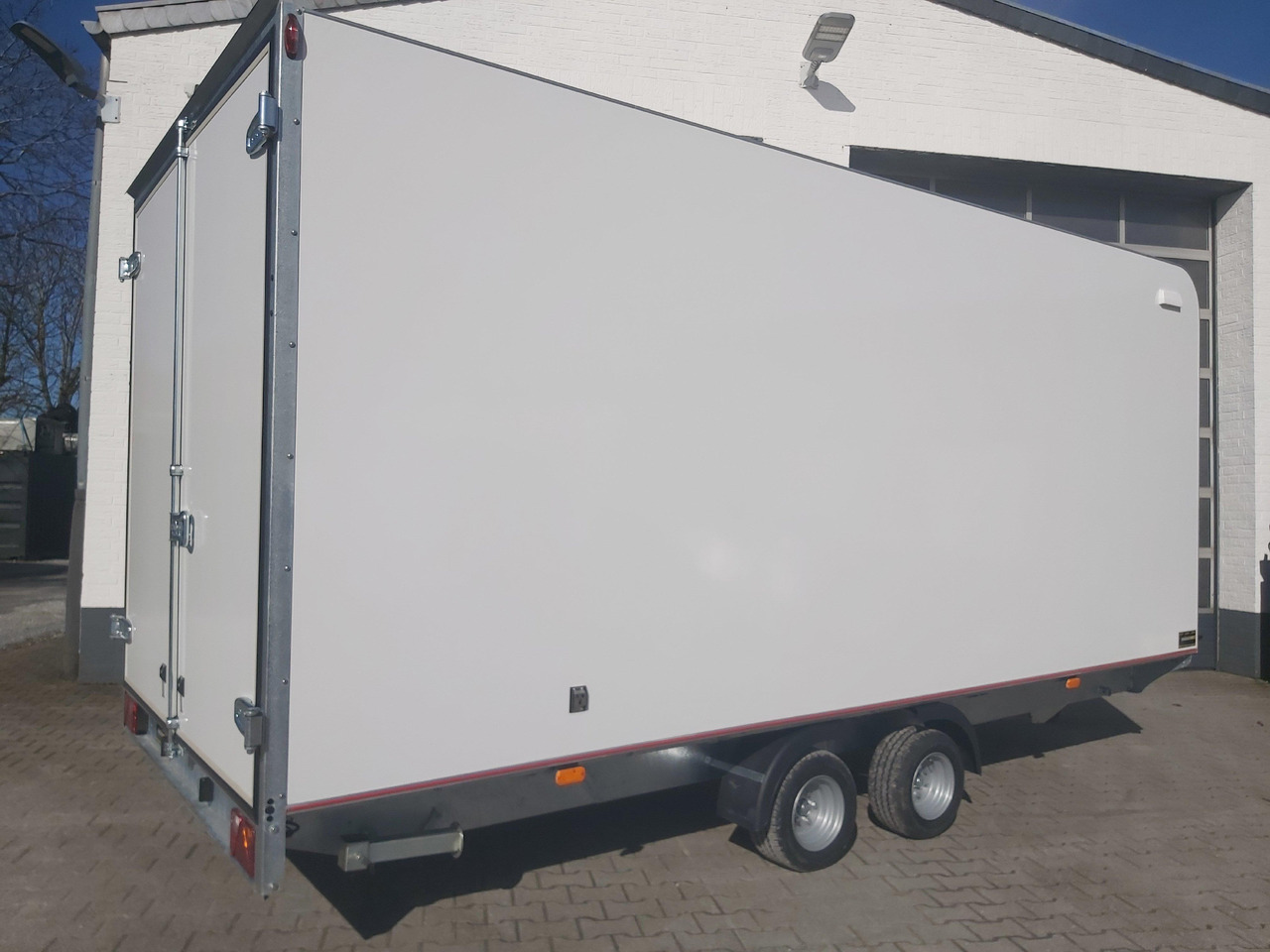 Hochlader Koffer TFSP 500T.00 500x220x210cm aero Zurrsystem 10 Zoll (XXL) 100km/H 2700kg - Furgonas priekaba: foto 5 Hochlader Koffer TFSP 500T.00 500x220x210cm aero Zurrsystem 10 Zoll (XXL) 100km/H 2700kg - Furgonas priekaba: foto 5