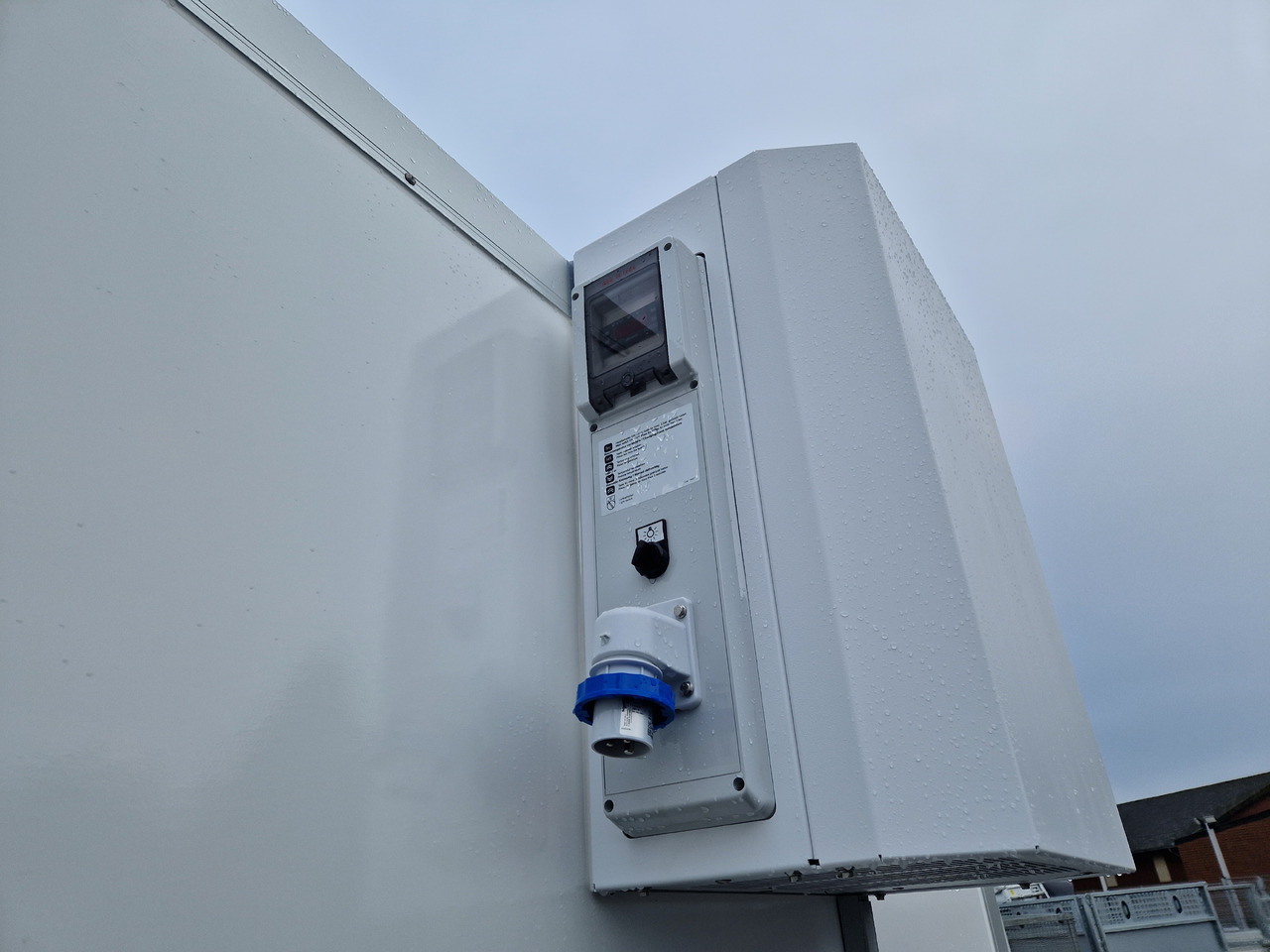 Refrižeratorius priekaba Kühlanhänger AZKF C 3535/180 343x178x200cm Cibin 230V Plus Kühlung 4 Stützen 3500kg: foto 12 Refrižeratorius priekaba Kühlanhänger AZKF C 3535/180 343x178x200cm Cibin 230V Plus Kühlung 4 Stützen 3500kg: foto 12