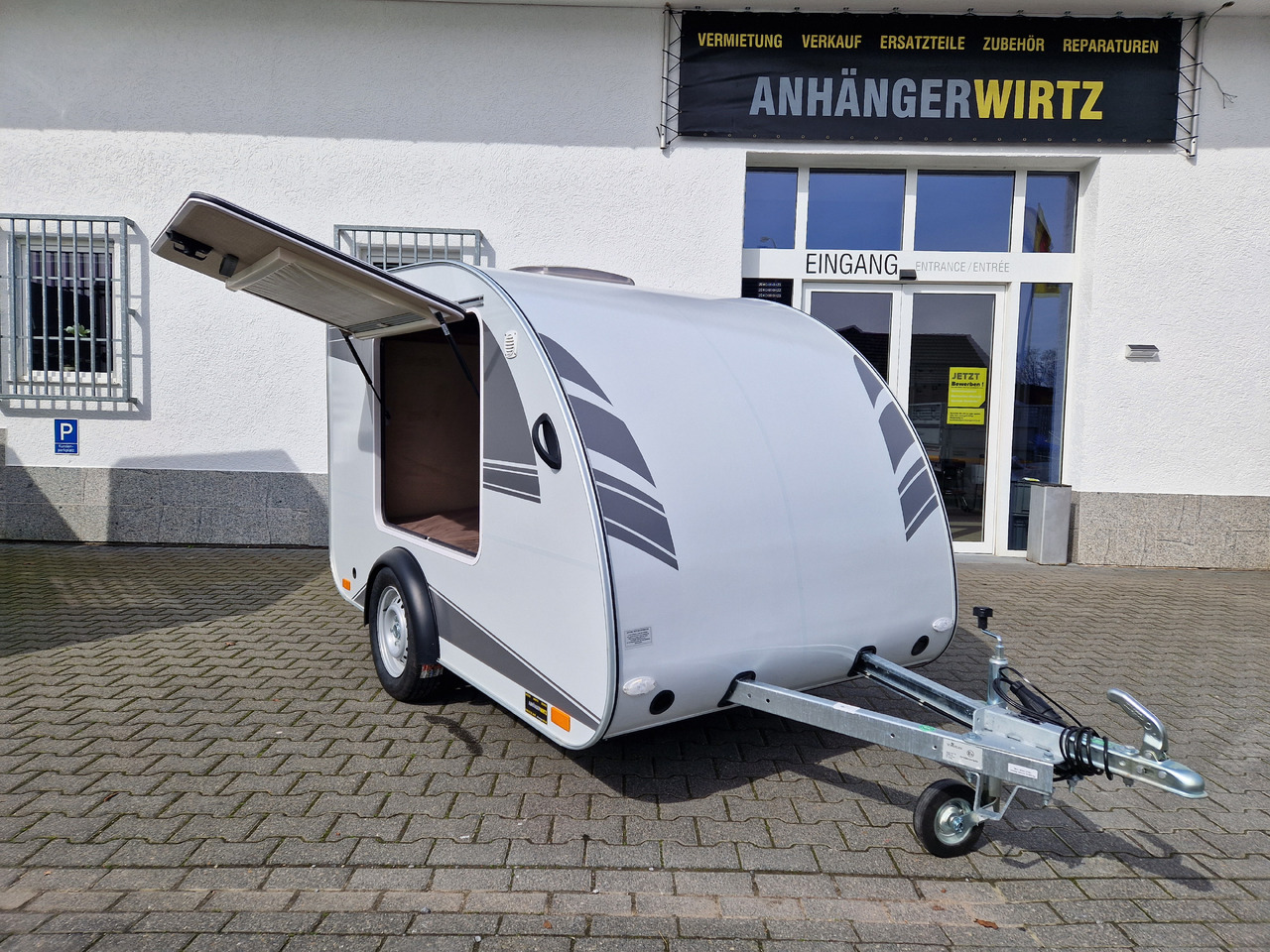 Mini Camper Mini Tommy TMC25 Basic 252x140x121cm 100 km/H 750kg ungebremst Januar AKTION - Prikabinamas namelis: foto 2 Mini Camper Mini Tommy TMC25 Basic 252x140x121cm 100 km/H 750kg ungebremst Januar AKTION - Prikabinamas namelis: foto 2