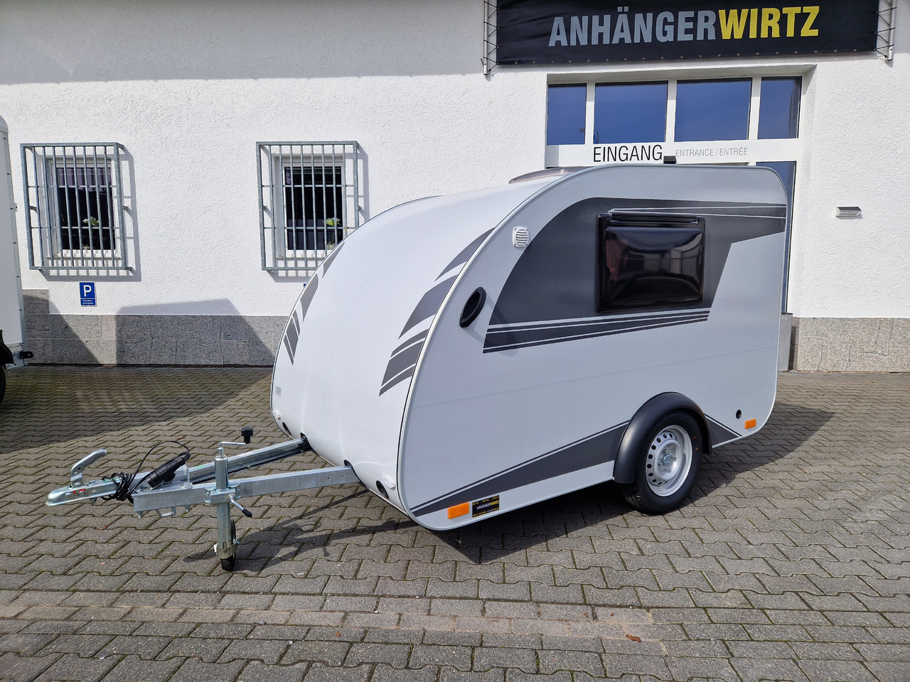 Mini Camper Mini Tommy TMC25 Basic 252x140x121cm 100 km/H 750kg ungebremst Januar AKTION - Prikabinamas namelis: foto 3 Mini Camper Mini Tommy TMC25 Basic 252x140x121cm 100 km/H 750kg ungebremst Januar AKTION - Prikabinamas namelis: foto 3