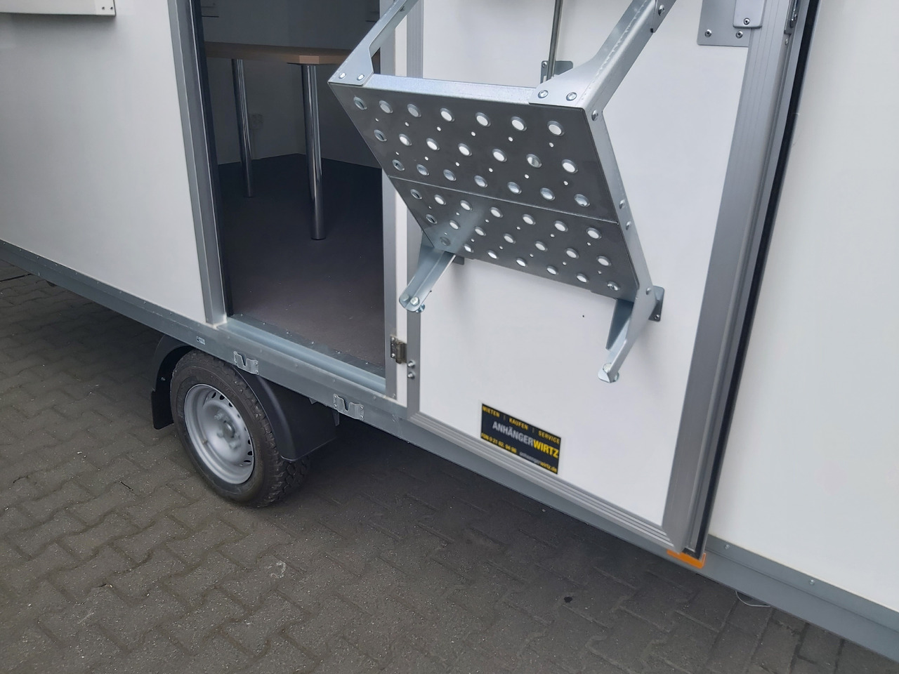 Prekybinė priekaba Mobiles Büro 410x220x220cm Tür + 3 Fenster + WC Raum + Stauraum + Klima (XL) 1500kg: foto 10