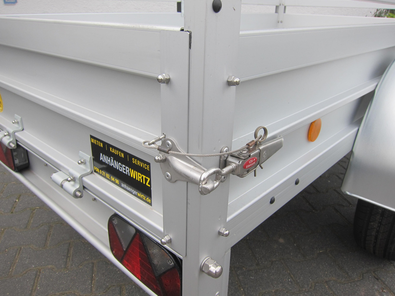 PKW Anhänger Koch Aluline+ U2 205x105x40cm ALUBODEN (XS) 750kg 100 km/H - Automobilinė priekaba: foto 4 PKW Anhänger Koch Aluline+ U2 205x105x40cm ALUBODEN (XS) 750kg 100 km/H - Automobilinė priekaba: foto 4