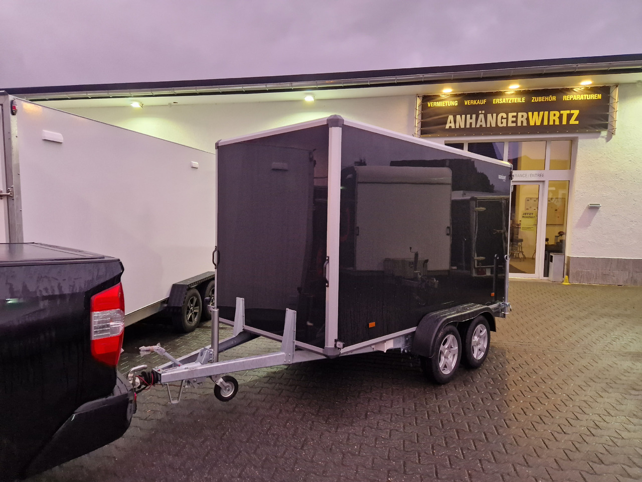 Variant 2517 C4 Edition black 346x168x188cm Alufelgen 2500kg 100 km/H - Furgonas priekaba: foto 1 Variant 2517 C4 Edition black 346x168x188cm Alufelgen 2500kg 100 km/H - Furgonas priekaba: foto 1