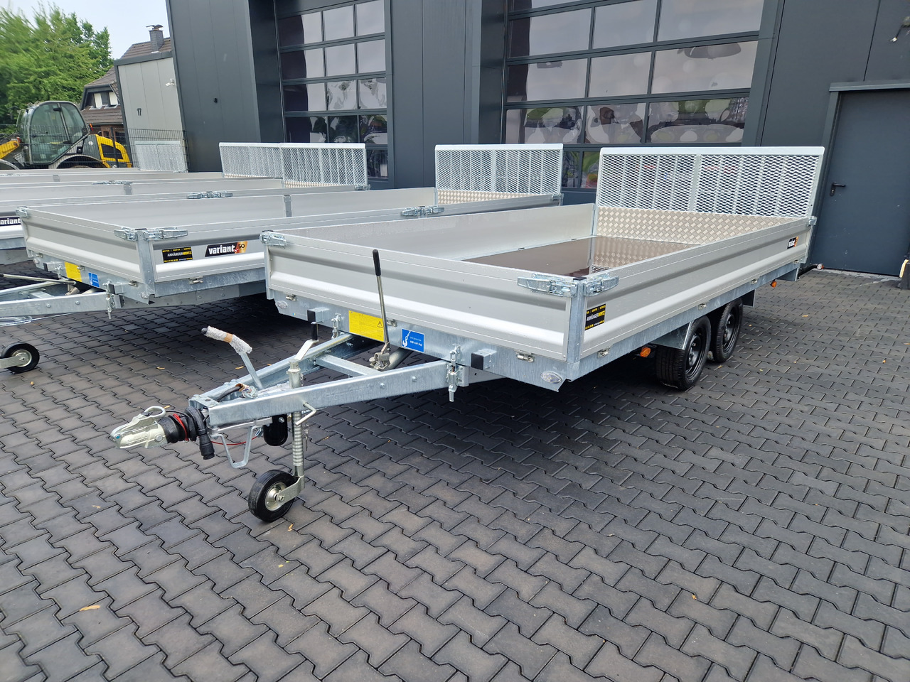Variant Maschinentransporter 3542 UX Maxi Load Tandem Parabelfeder LED Felgen black 3500kg - Priekaba spec technikai: foto 2 Variant Maschinentransporter 3542 UX Maxi Load Tandem Parabelfeder LED Felgen black 3500kg - Priekaba spec technikai: foto 2