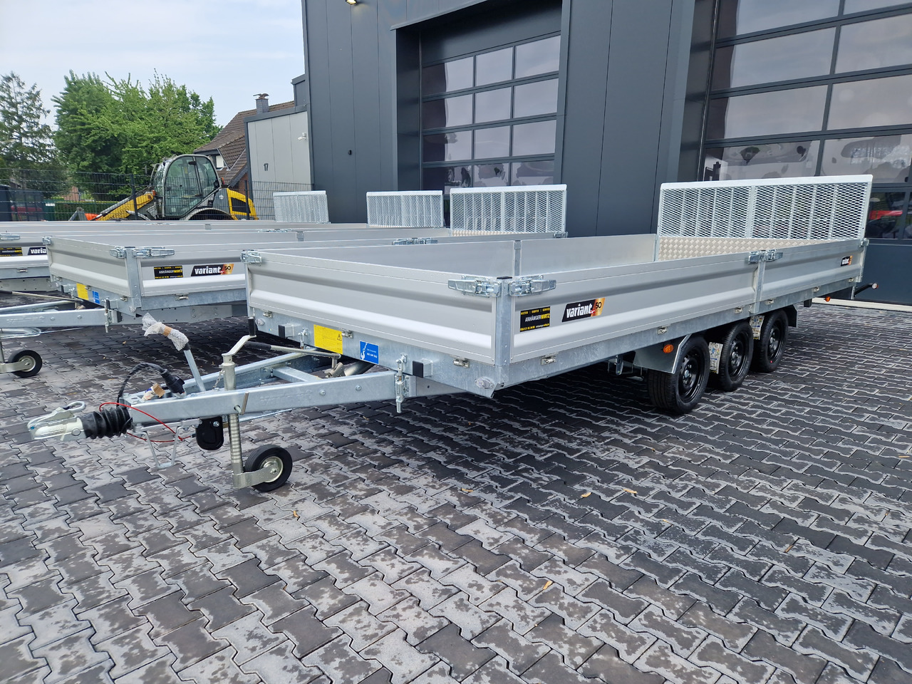 Variant Maschinentransporter 3553 UX Maxi LOAD blackline LED Tridem Parabel 3500kg - Priekaba spec technikai: foto 1 Variant Maschinentransporter 3553 UX Maxi LOAD blackline LED Tridem Parabel 3500kg - Priekaba spec technikai: foto 1