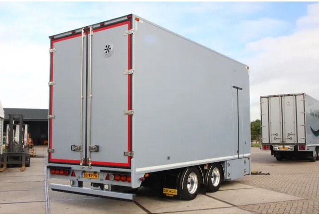 DRACO Middenas aanhangwagen bloemen / planten verkoopwagen - Furgonas priekaba: foto 5 DRACO Middenas aanhangwagen bloemen / planten verkoopwagen - Furgonas priekaba: foto 5