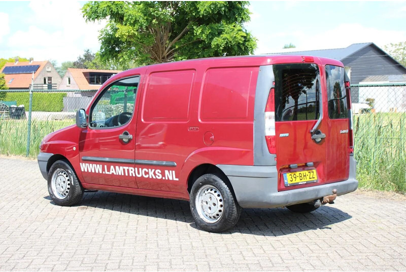 Fiat Doblò Cargo 1.9 JTD SCHUIFDEUR - Krovininis mikroautobusas: foto 3 Fiat Doblò Cargo 1.9 JTD SCHUIFDEUR - Krovininis mikroautobusas: foto 3