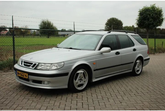 Saab 9-5 Estate 2.3 TURBO S Aero - Lengvasis automobilis: foto 1 Saab 9-5 Estate 2.3 TURBO S Aero - Lengvasis automobilis: foto 1