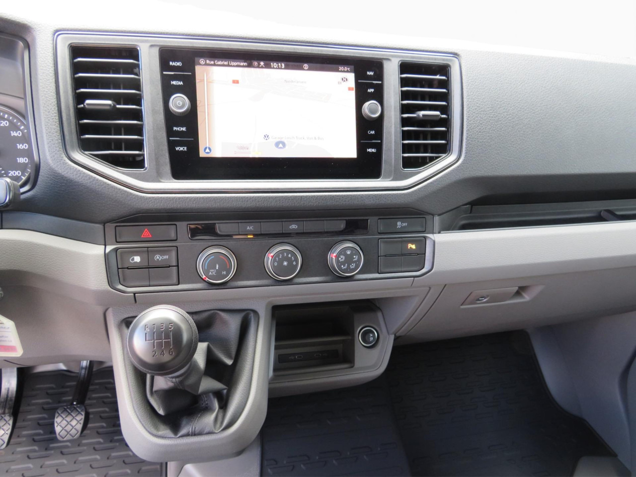 VOLKSWAGEN Crafter 35 L3H3 Kasten Klima Navi ZV - Krovininis mikroautobusas: foto 4 VOLKSWAGEN Crafter 35 L3H3 Kasten Klima Navi ZV - Krovininis mikroautobusas: foto 4