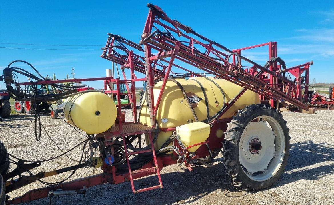 Hardi TZY 2500 - Purkštuvas: foto 1 Hardi TZY 2500 - Purkštuvas: foto 1