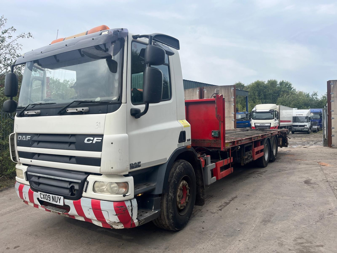 DAF 75 CF 310 - Platforminis/ Bortinis sunkvežimis: foto 1 DAF 75 CF 310 - Platforminis/ Bortinis sunkvežimis: foto 1