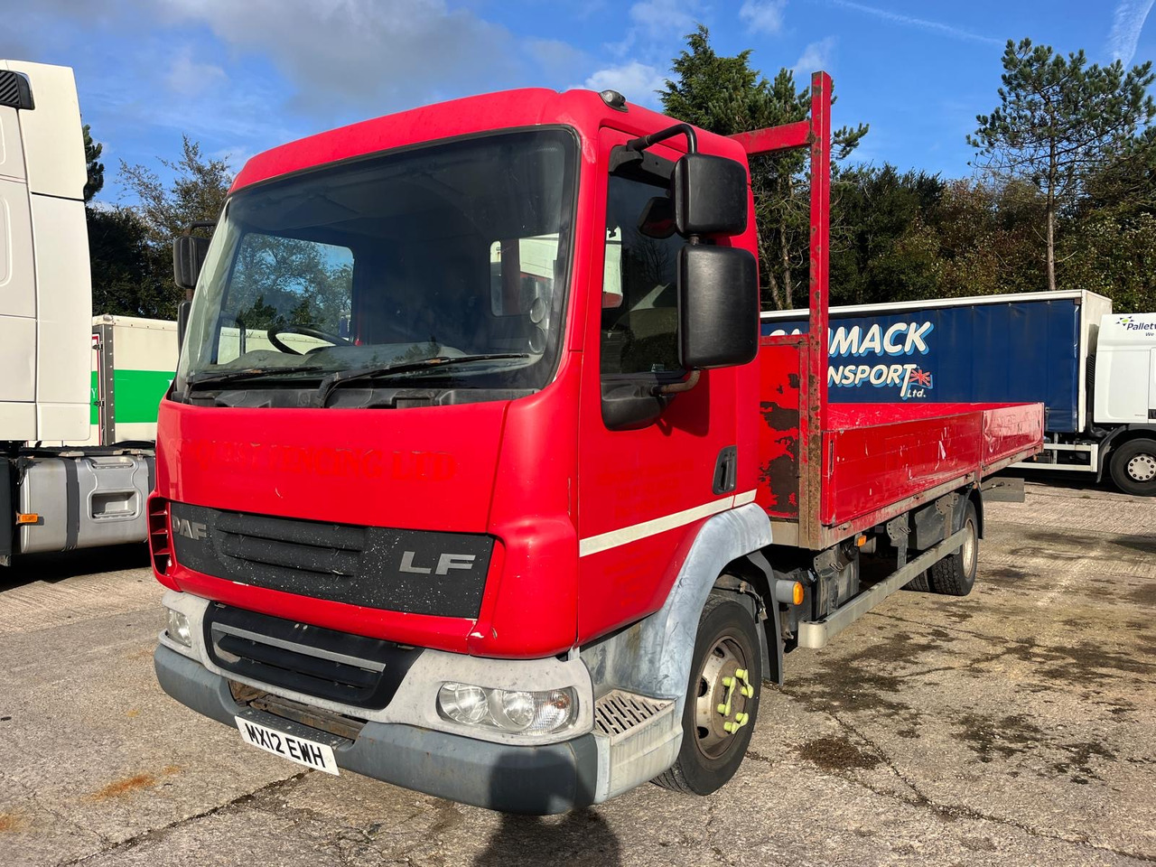 DAF LF 45 160 - Platforminis/ Bortinis sunkvežimis: foto 2 DAF LF 45 160 - Platforminis/ Bortinis sunkvežimis: foto 2