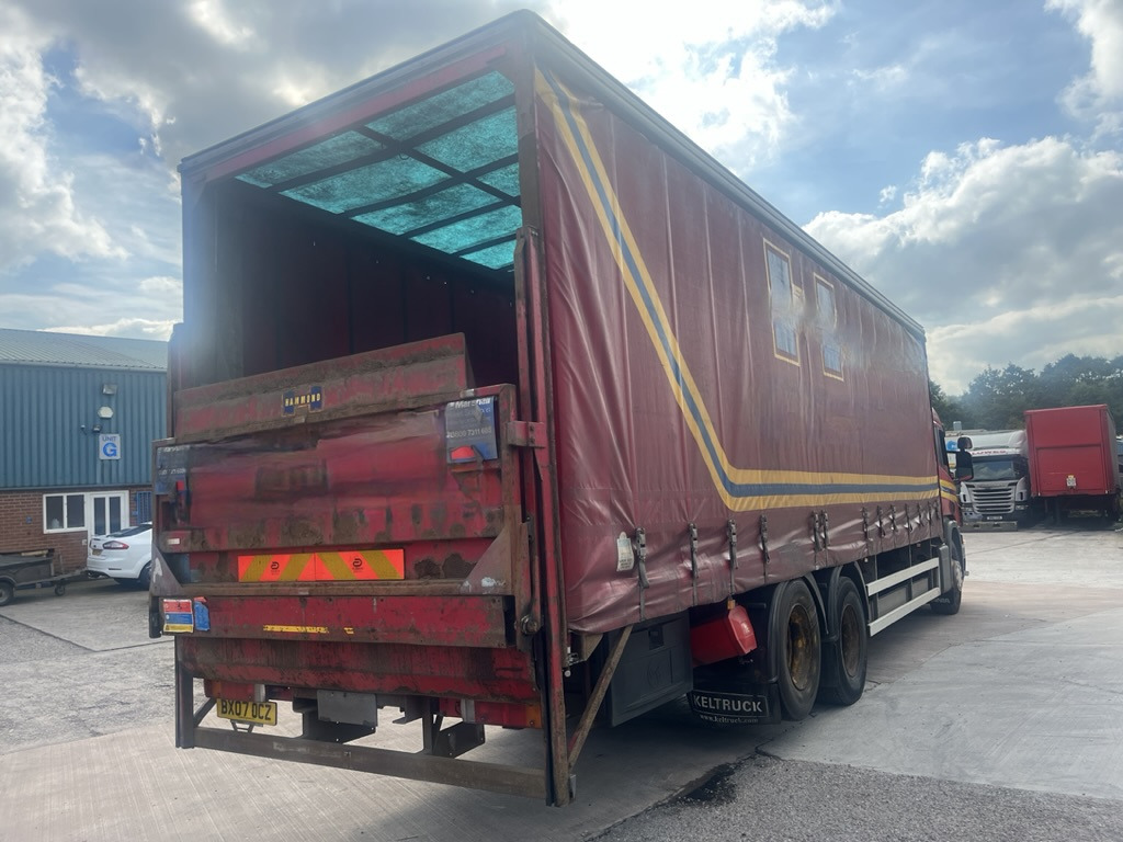Scania P270 6x2 Curtain side. - Tentinis sunkvežimis: foto 3 Scania P270 6x2 Curtain side. - Tentinis sunkvežimis: foto 3