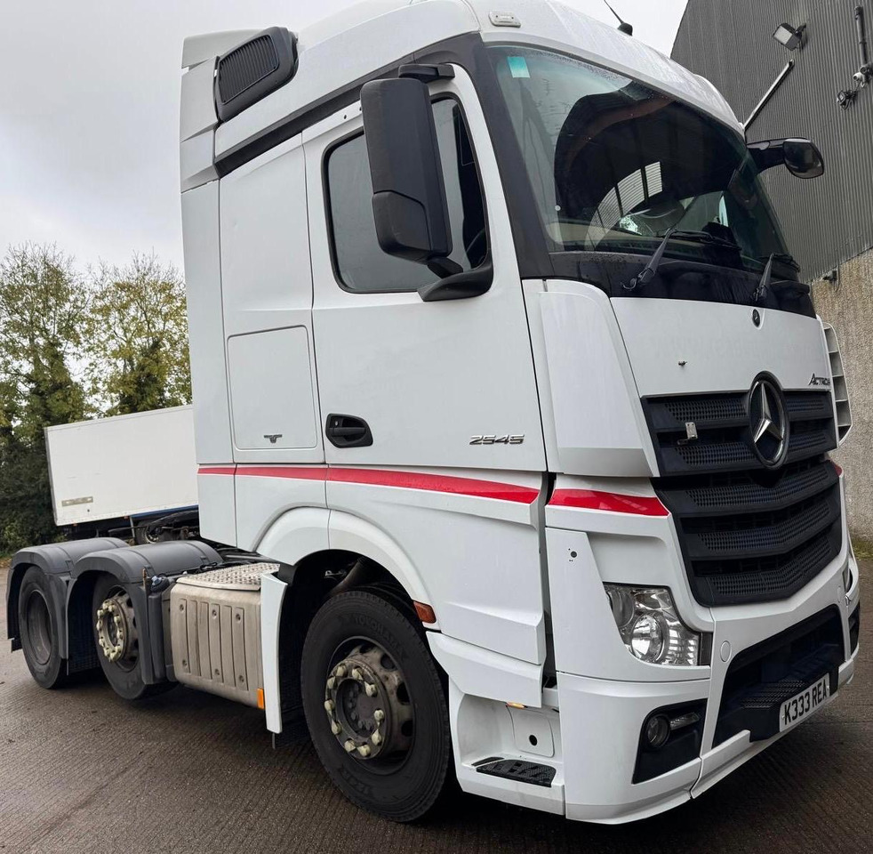 Mercedes Actros - Vilkikas: foto 4 Mercedes Actros - Vilkikas: foto 4