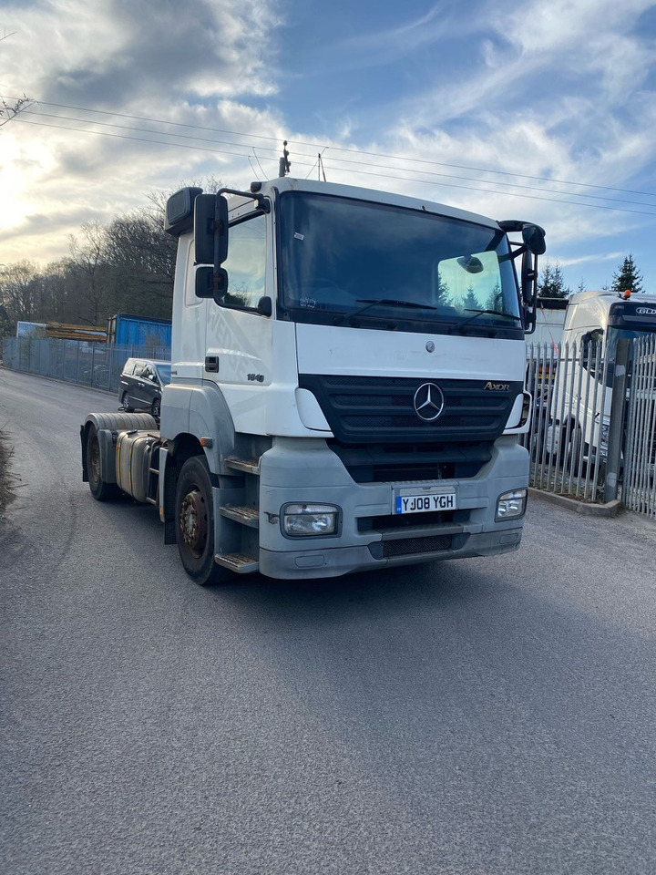 Mercedes Axor 1840 4x2 Tractor Unit - Vilkikas: foto 1 Mercedes Axor 1840 4x2 Tractor Unit - Vilkikas: foto 1