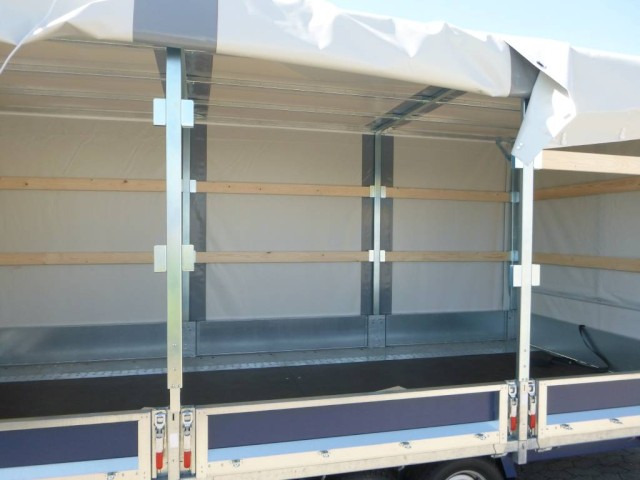 Brian James Cargo Connect Universalanhänger mit Hochplane 476-5522-35-3-10, 5500 x 2290 x 300 mm, 3,5 to., 10 Zoll - Automobilinė priekaba: foto 5 Brian James Cargo Connect Universalanhänger mit Hochplane 476-5522-35-3-10, 5500 x 2290 x 300 mm, 3,5 to., 10 Zoll - Automobilinė priekaba: foto 5