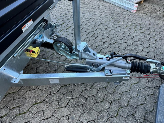Humbaur 3-Seitenkipper HTK 3500.31 Alu black edition , 3140 x 1750 x 350 mm, 3,5 to. - Savivartis priekaba: foto 3 Humbaur 3-Seitenkipper HTK 3500.31 Alu black edition , 3140 x 1750 x 350 mm, 3,5 to. - Savivartis priekaba: foto 3