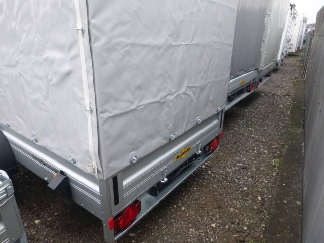 Humbaur HA 133015 mit KV, 1300 kg, 3030 x 1500 x 350 mm mit Hochplane 180 cm - Automobilinė priekaba: foto 5 Humbaur HA 133015 mit KV, 1300 kg, 3030 x 1500 x 350 mm mit Hochplane 180 cm - Automobilinė priekaba: foto 5