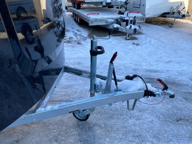 Humbaur Poly-Alu Koffer HKPA 203217, 2,0 to., 3280 x 1770 x 1800 mm - Furgonas priekaba: foto 4 Humbaur Poly-Alu Koffer HKPA 203217, 2,0 to., 3280 x 1770 x 1800 mm - Furgonas priekaba: foto 4