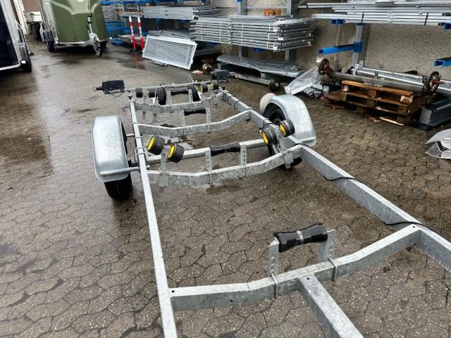 Valties priekaba Pega V-Liner 750 kg, 100 km/h, 5,0 x 1,8 m: foto 7