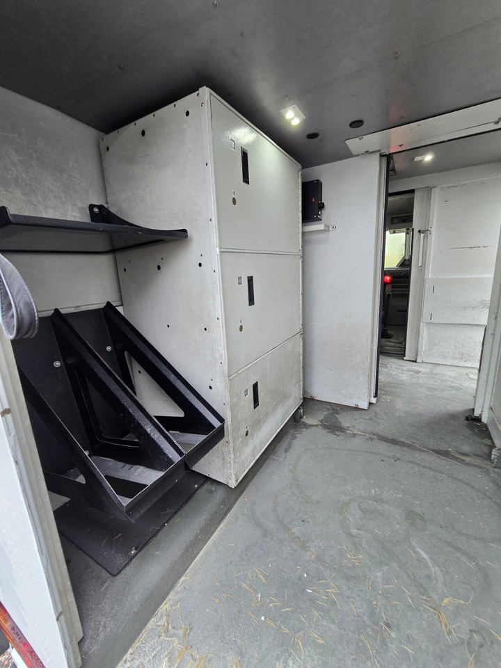Inkasatorius Mercedes Vario 816: foto 10
