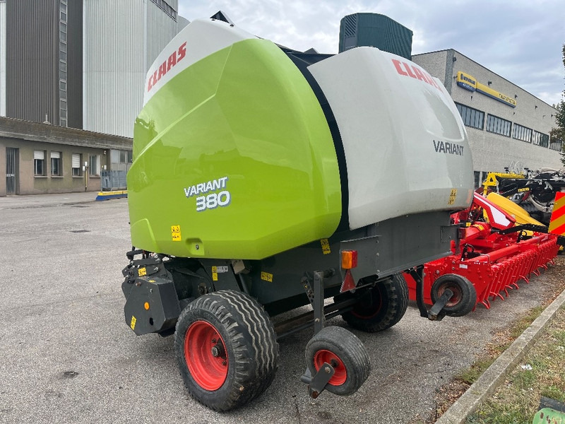 Claas Variant 380 - Ruloninis presas: foto 3 Claas Variant 380 - Ruloninis presas: foto 3