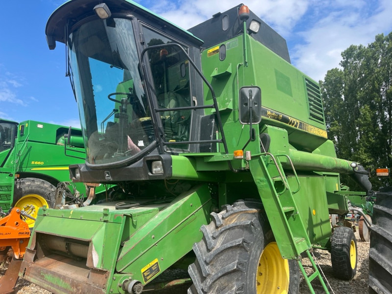 John Deere 1177 - Derliaus nuėmimo kombainas: foto 1 John Deere 1177 - Derliaus nuėmimo kombainas: foto 1