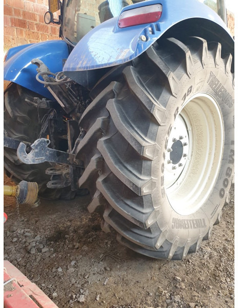 New Holland T 6.175 - Traktorius: foto 2 New Holland T 6.175 - Traktorius: foto 2