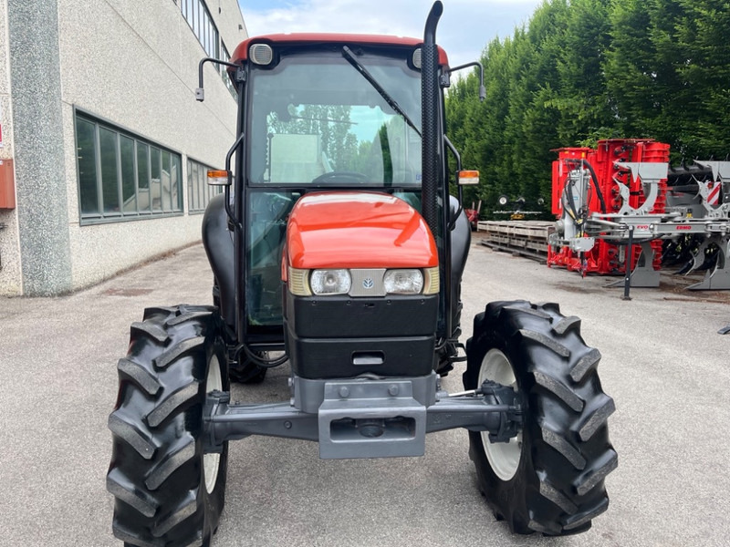 New Holland TN 55 D - Traktorius: foto 2 New Holland TN 55 D - Traktorius: foto 2