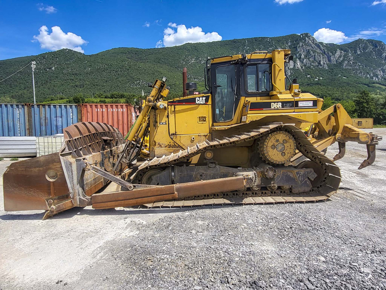 CATERPILLAR D6R - Buldozeris: foto 2 CATERPILLAR D6R - Buldozeris: foto 2