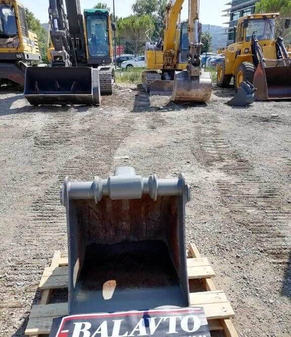 Digging bucket 700 mm - Ekskavatoriaus kaušas: foto 1 Digging bucket 700 mm - Ekskavatoriaus kaušas: foto 1