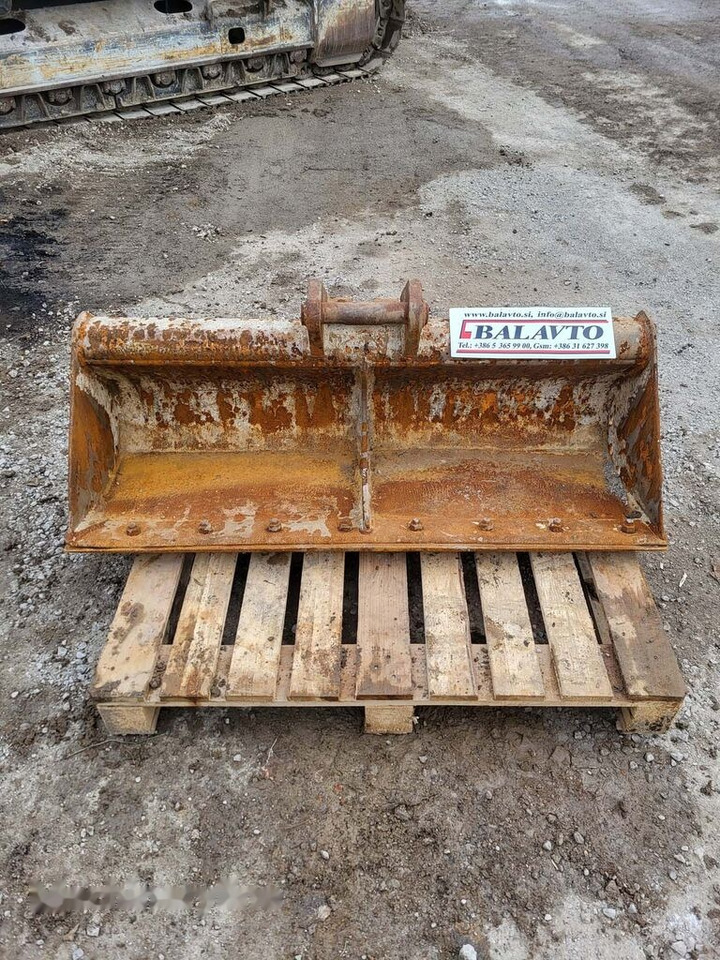 Ditch cleaning bucket 1400 mm VTN for 8-11 ton excavators - Ekskavatoriaus kaušas - Ekskavatorius: foto 1 Ditch cleaning bucket 1400 mm VTN for 8-11 ton excavators - Ekskavatoriaus kaušas - Ekskavatorius: foto 1