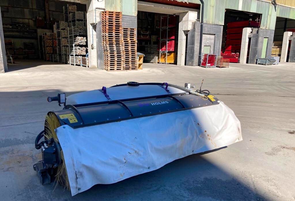 Holms SP-2,5 - Rotacinė šluota: foto 1 Holms SP-2,5 - Rotacinė šluota: foto 1